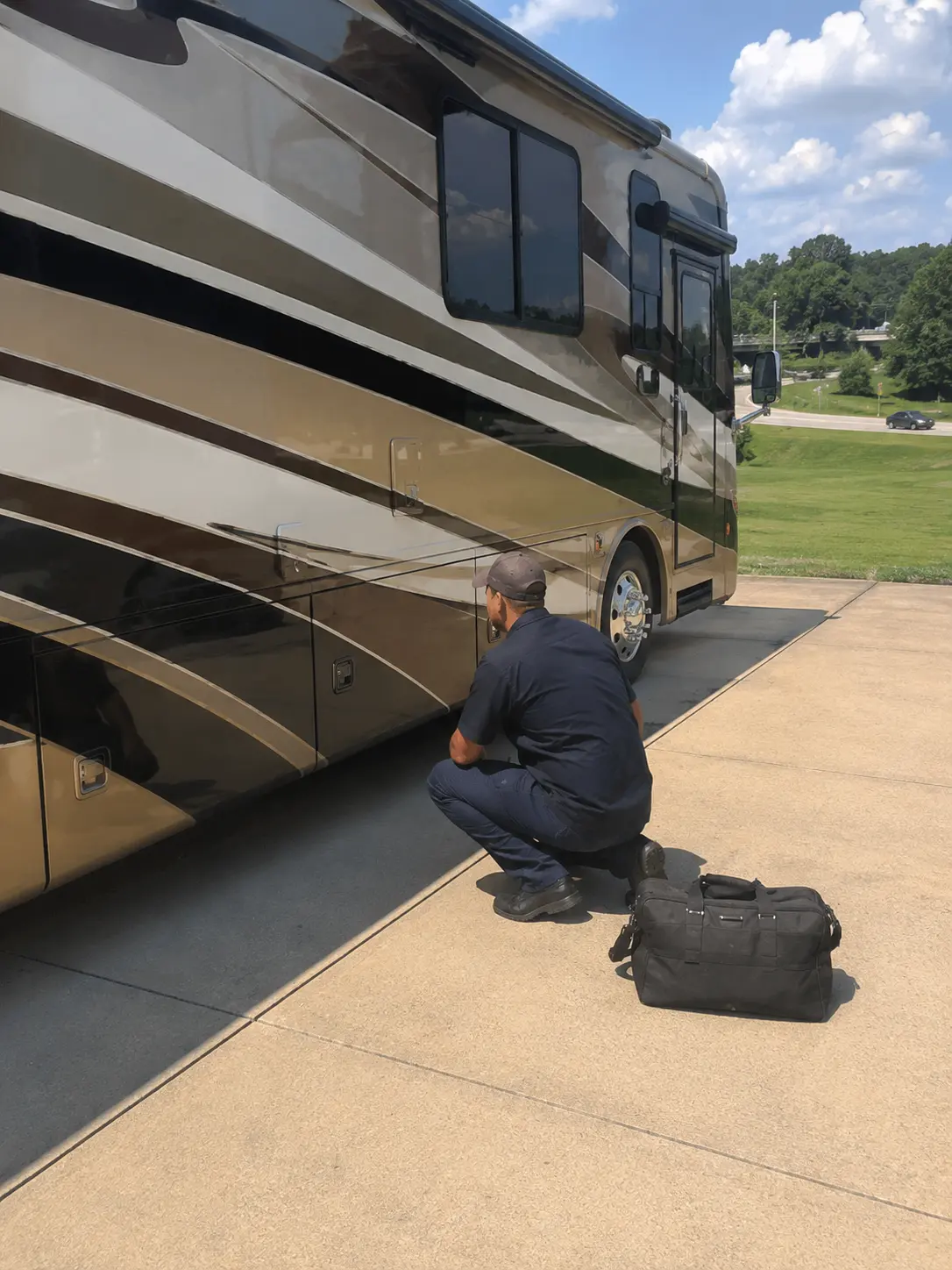 On-Site RV Repair Service Cincinnati Ohio On-site RV mechanic in Cincinnati OH repairing motorhome electrical system near I-75